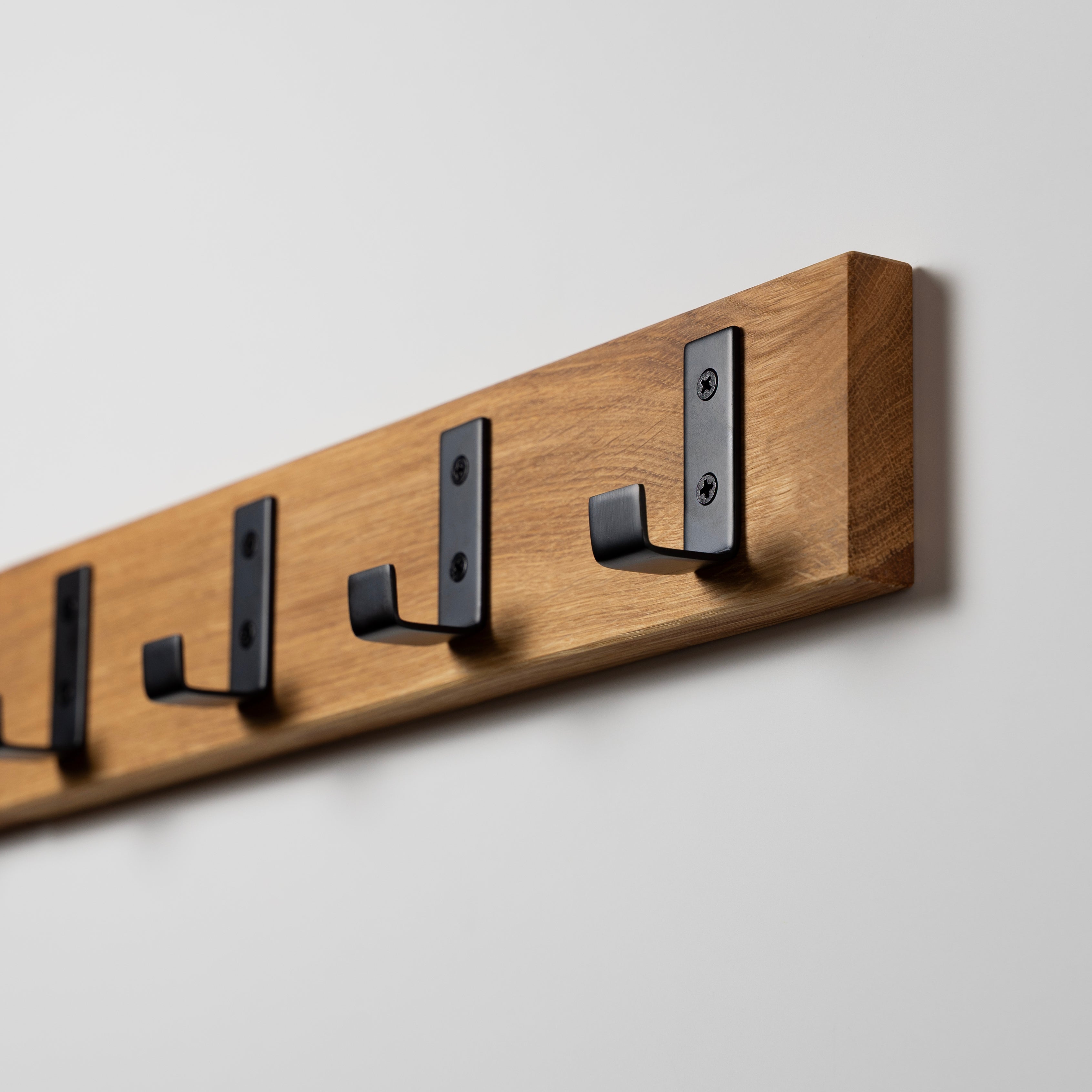 Wandgarderobe Eiche mit Metallhaken für Flur und Eingangsbereich