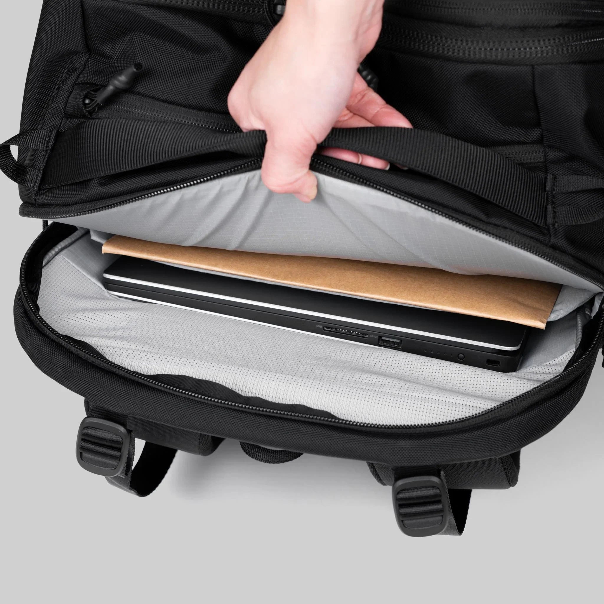 Reiserucksack 30L Handgepäck mit Laptopfach