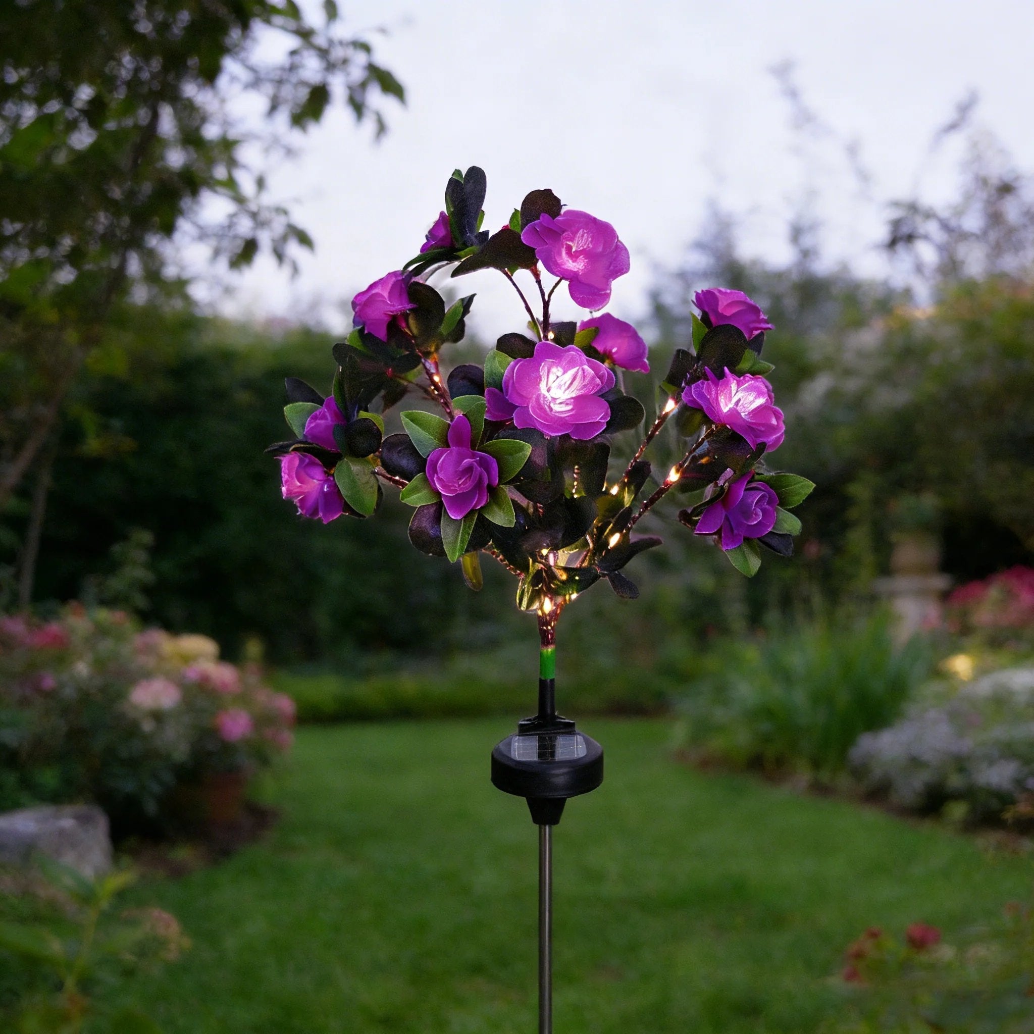 Floral Solar Garden Lights – Elaria