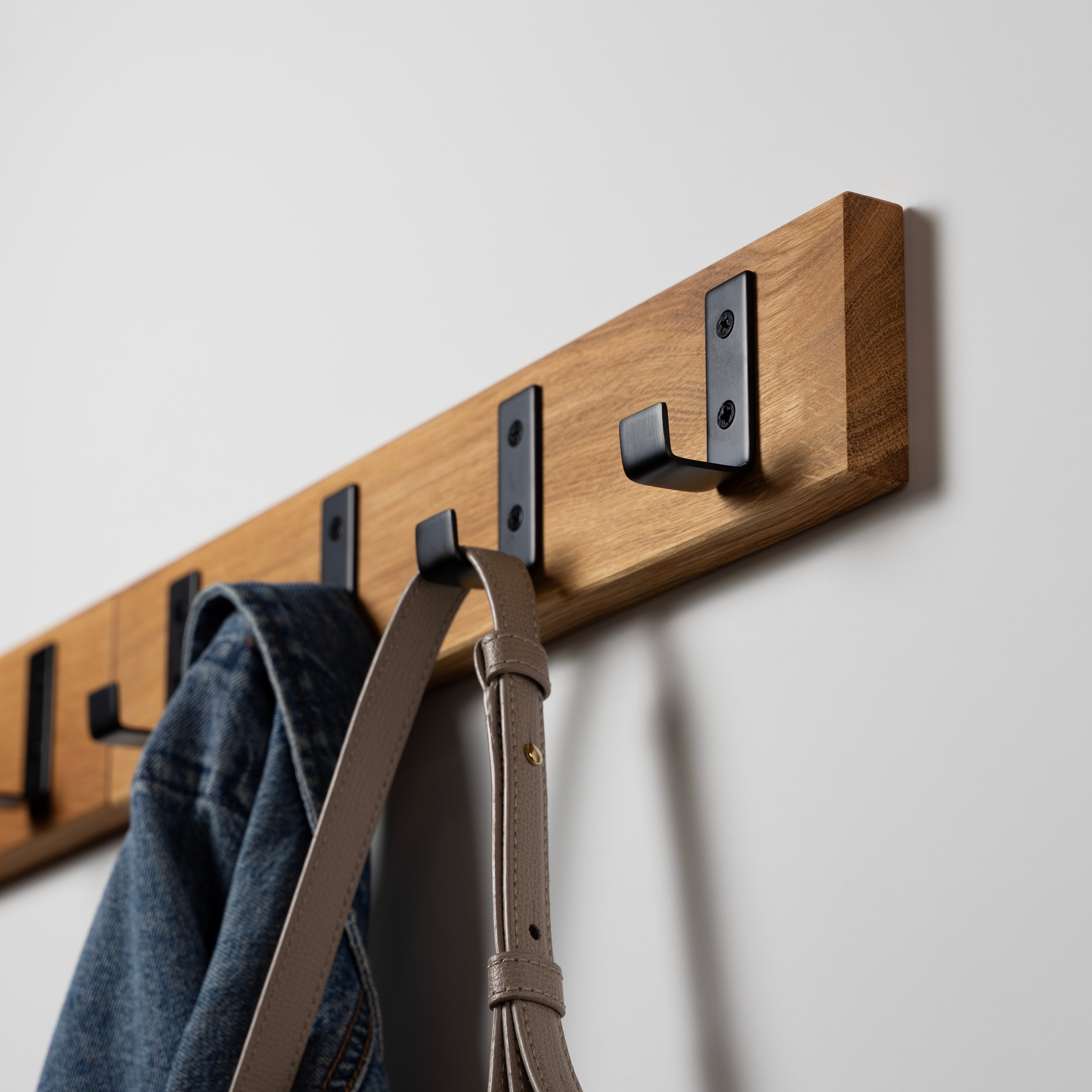 Wandgarderobe Eiche mit Metallhaken für Flur und Eingangsbereich