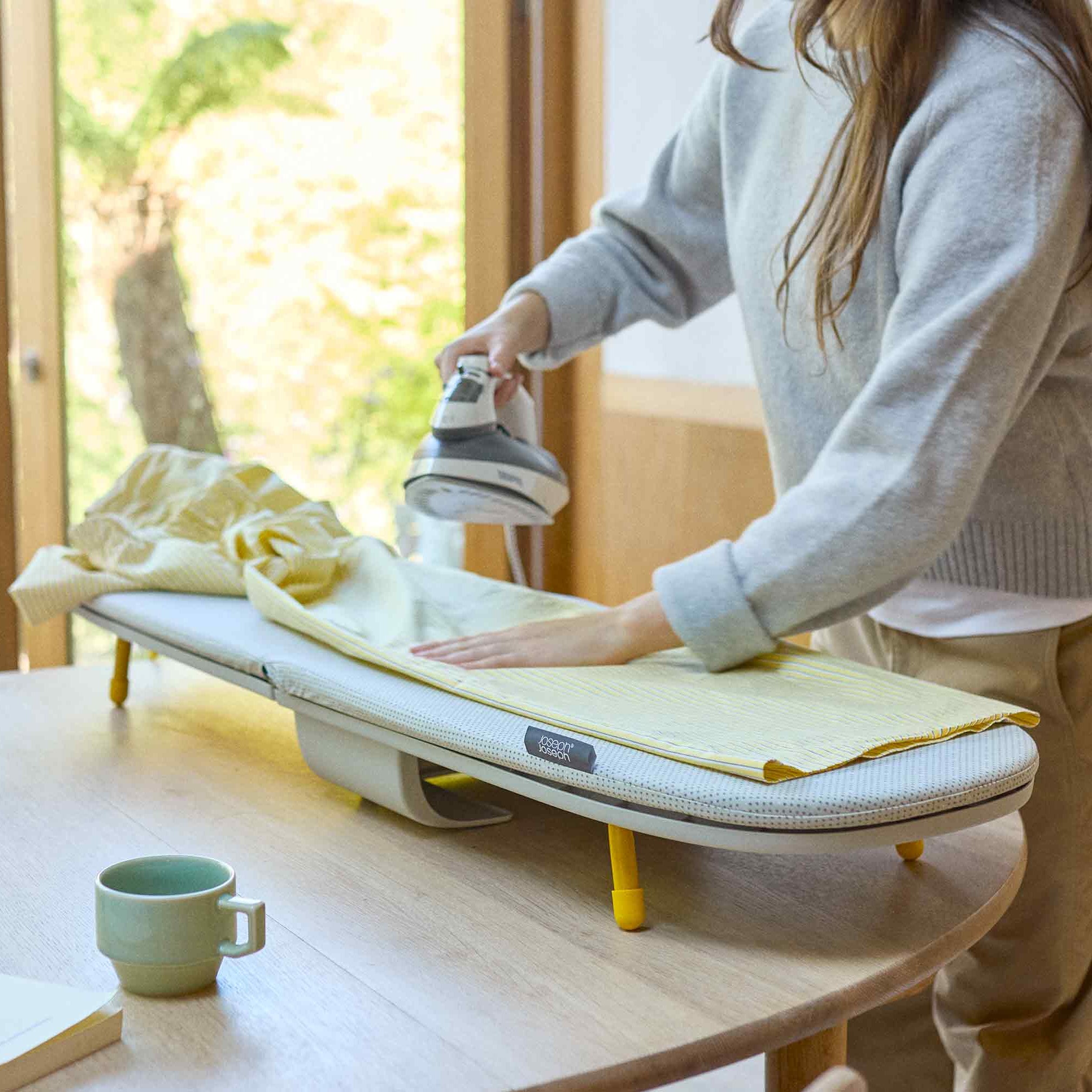 Foldable ironing board